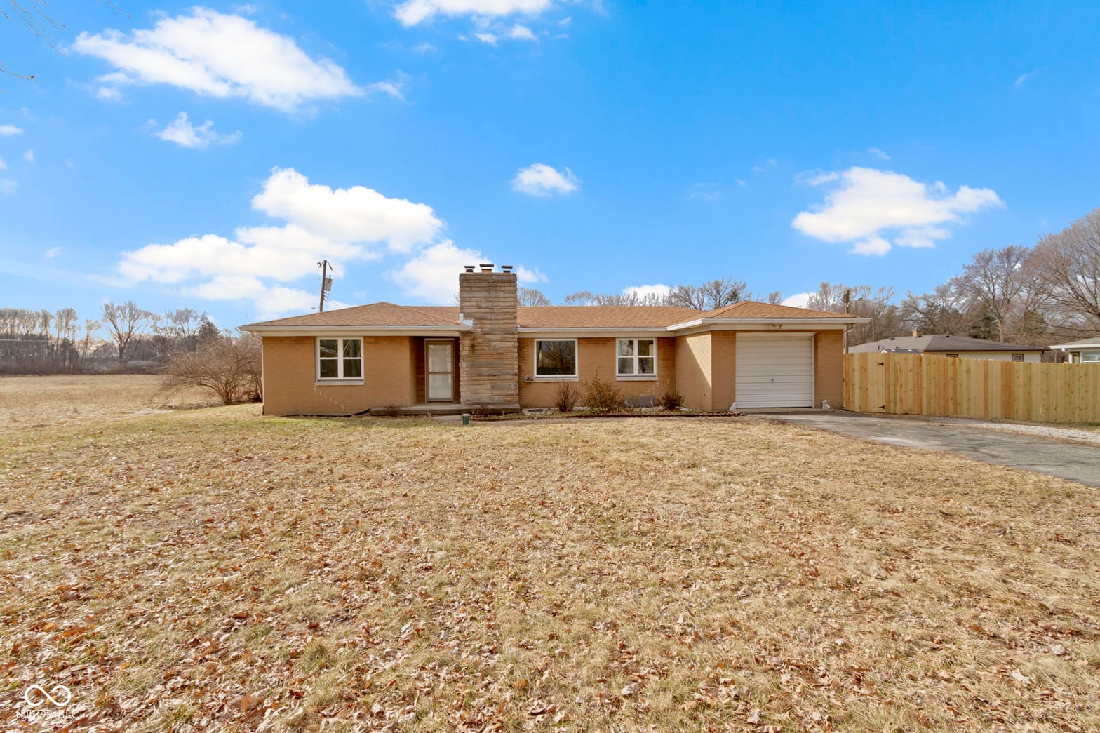Photo of 305 Bixler Road, Indianapolis, IN