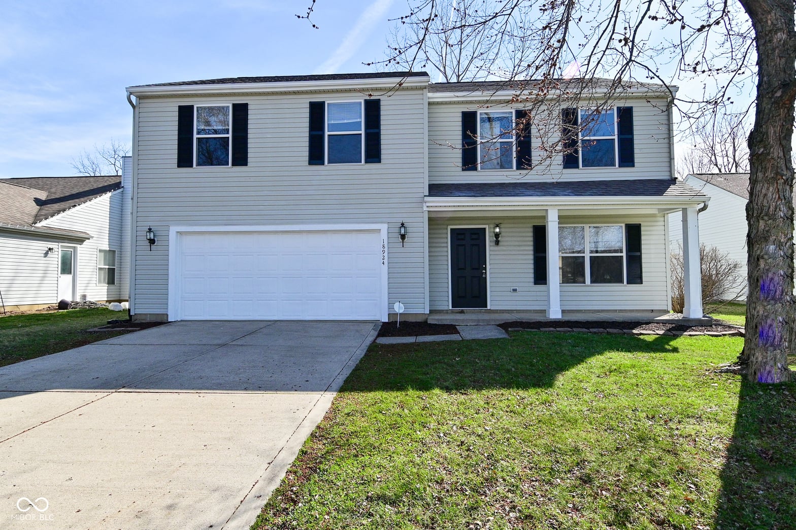 Front exterior at 18924 Planer Drive, Noblesville, IN