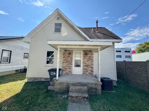 Photo of 324 W 1st Street, Rushville, IN