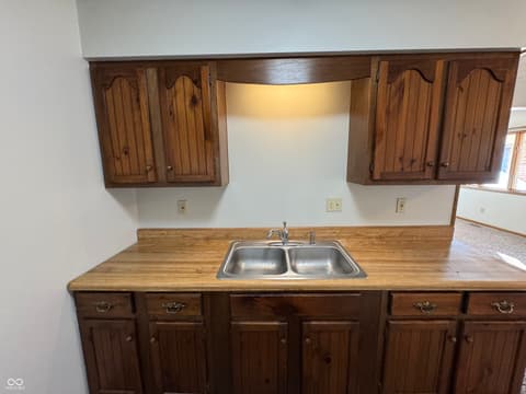 Photo of 324 W 1st Street, Rushville, IN
