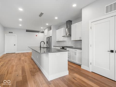 Photo of 319 E 16th Street, Indianapolis, IN