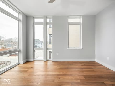 Photo of 319 E 16th Street, Indianapolis, IN