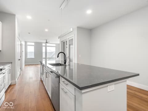 Photo of 319 E 16th Street, Indianapolis, IN
