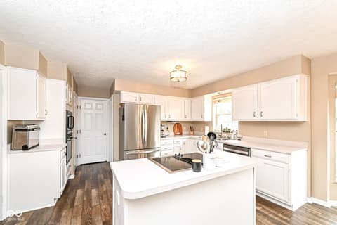Photo of 13153 Conner Knoll Parkway, Fishers, IN