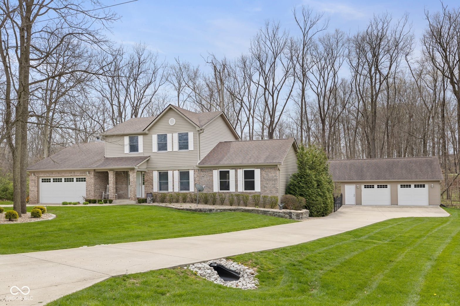 Front exterior at 34 Gettysburg, Coatesville, IN