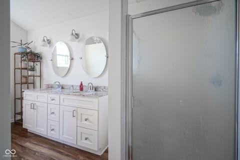 Primary bathroom at 10920 Gate Circle, Fishers, IN