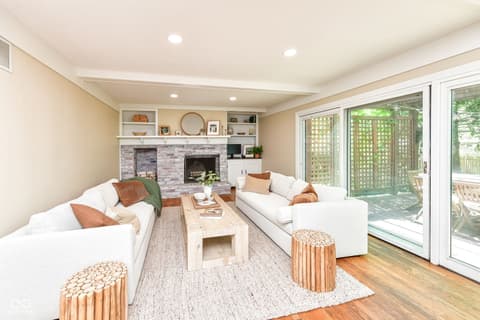 Family room at 12714 Brookshire Parkway, Carmel, IN