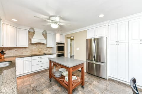 Kitchen at 12714 Brookshire Parkway, Carmel, IN