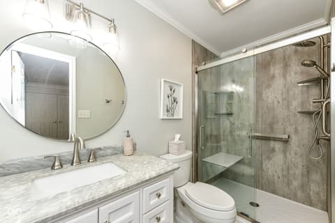 Primary bathroom at 12714 Brookshire Parkway, Carmel, IN
