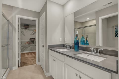 Photo of 16942 Sandhurst Place, Westfield, IN