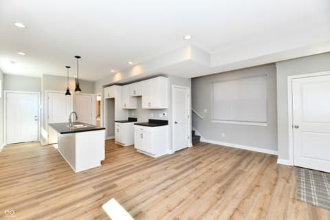 Photo of 922 N Oakland Avenue, Indianapolis, IN