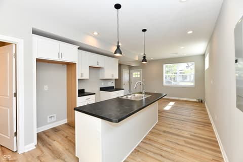 Photo of 922 N Oakland Avenue, Indianapolis, IN
