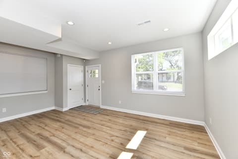 Photo of 922 N Oakland Avenue, Indianapolis, IN