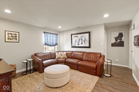 Loft — 7675 Winding Lake Drive S, Noblesville, IN