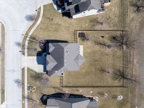 Aerial view at 7675 Winding Lake Drive S, Noblesville, IN