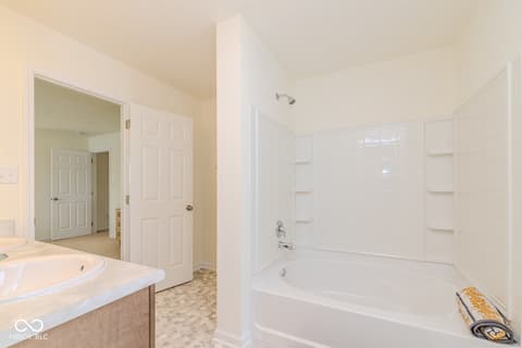 Photo of 2310 N Liberty Lakes Drive, Greensburg, IN