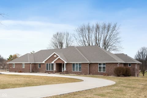 3949 W 250 N