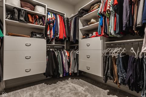 Walk In Closets — 14879 Thornapple Drive, Carmel, IN