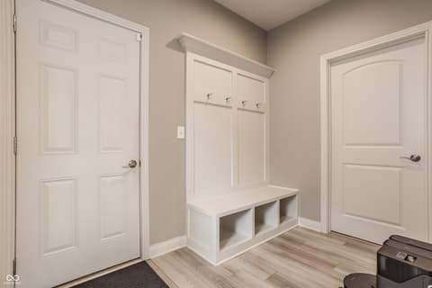 Laundry room at 14879 Thornapple Drive, Carmel, IN