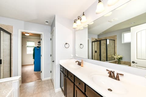 Primary bathroom at 16753 Workington Way, Westfield, IN