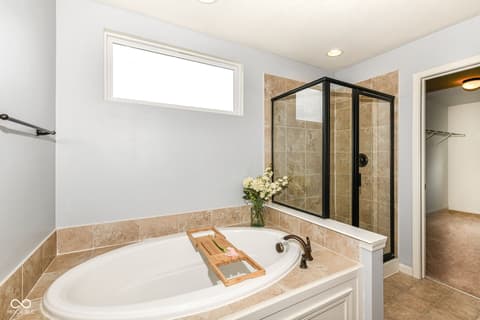 Primary bathroom at 16753 Workington Way, Westfield, IN