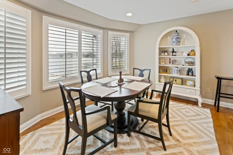 Photo of 113 Edgewater Drive, Noblesville, IN