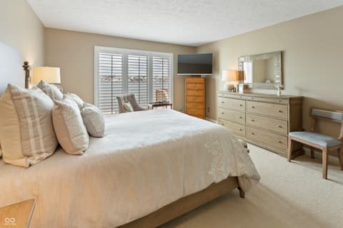 Photo of 113 Edgewater Drive, Noblesville, IN