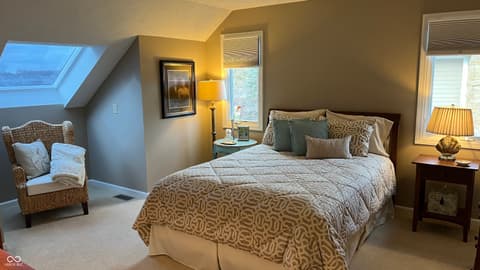 Photo of 113 Edgewater Drive, Noblesville, IN
