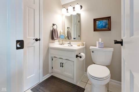 Photo of 113 Edgewater Drive, Noblesville, IN