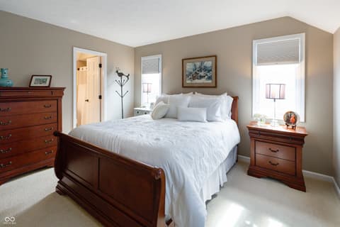 Photo of 113 Edgewater Drive, Noblesville, IN