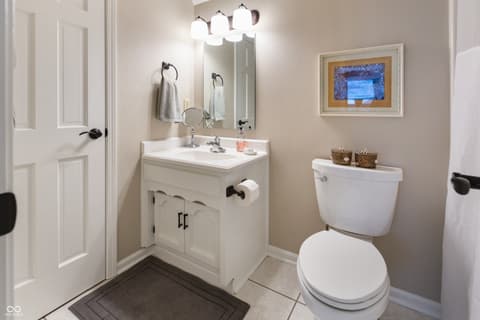 Photo of 113 Edgewater Drive, Noblesville, IN