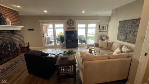 Photo of 113 Edgewater Drive, Noblesville, IN
