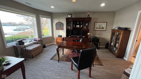 Photo of 113 Edgewater Drive, Noblesville, IN