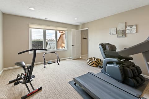 Photo of 113 Edgewater Drive, Noblesville, IN