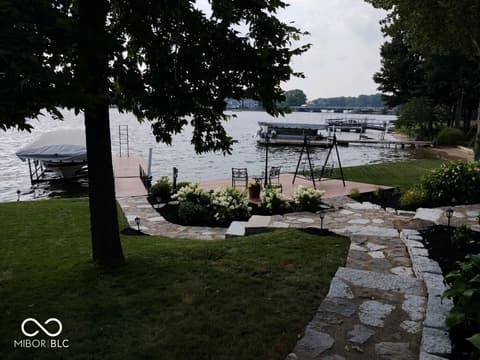 Photo of 113 Edgewater Drive, Noblesville, IN