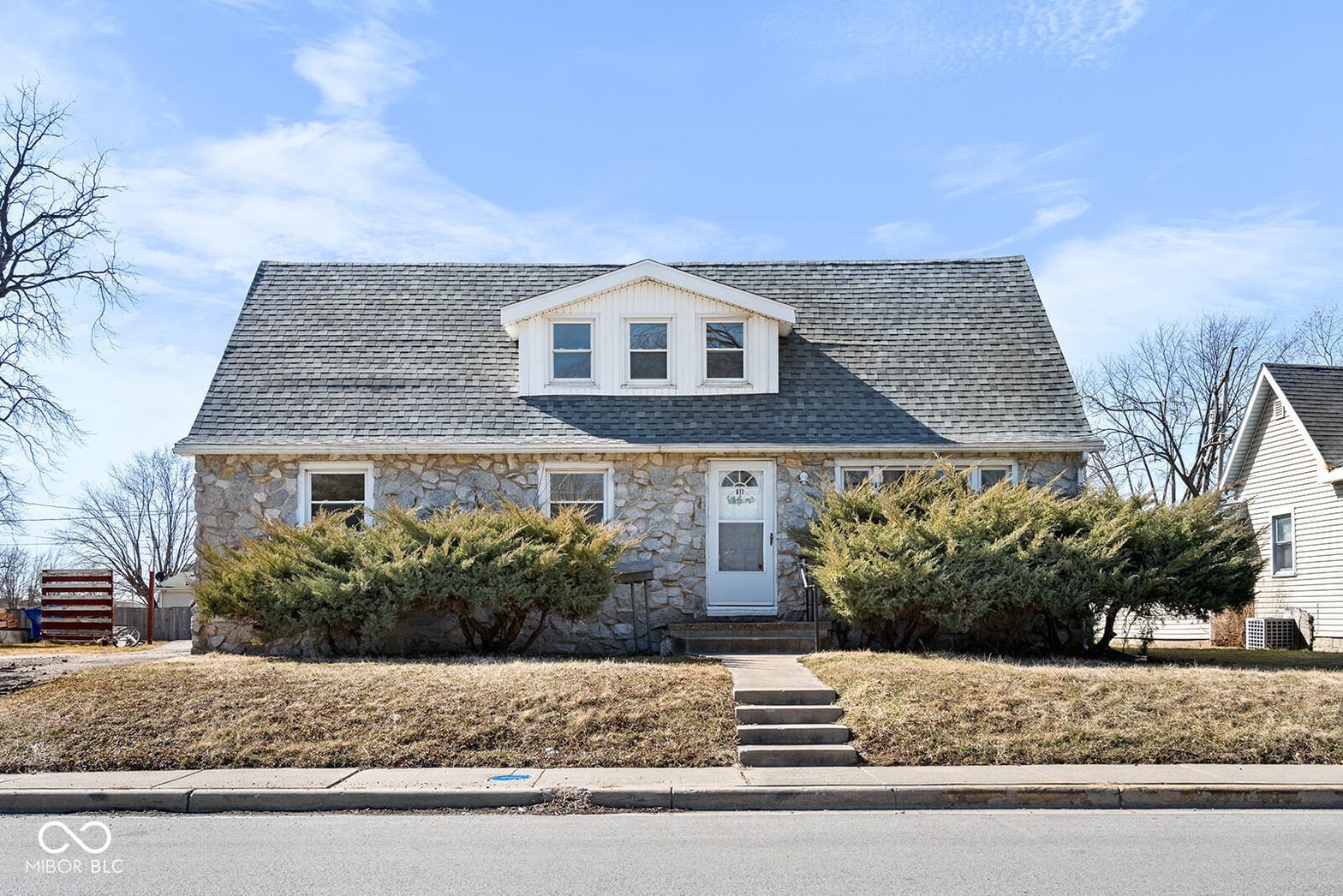 Front exterior at 811 N Purdum Street, Kokomo, IN