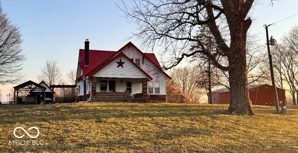 Front exterior at 8089 W Old State Road 67, Paragon, IN