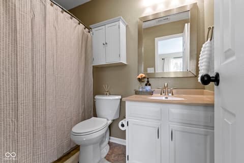Photo of 436 E Pine Ridge Drive, Westfield, IN