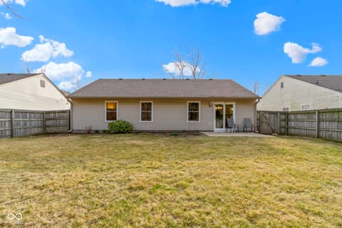 Photo of 436 E Pine Ridge Drive, Westfield, IN
