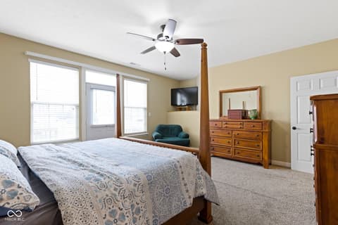 Photo of 10451 Meadow Lake Drive, Fishers, IN