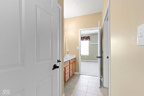 Photo of 10451 Meadow Lake Drive, Fishers, IN