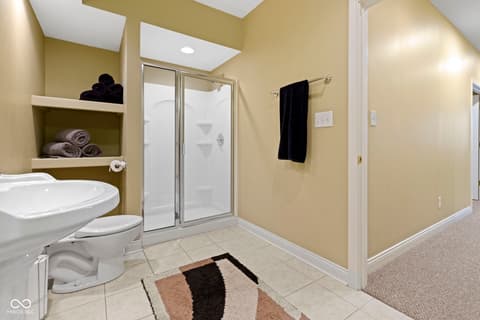 Photo of 10451 Meadow Lake Drive, Fishers, IN