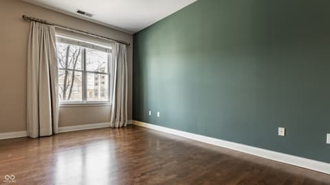 Photo of 355 E Ohio Street, Indianapolis, IN