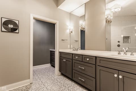 Photo of 355 E Ohio Street, Indianapolis, IN
