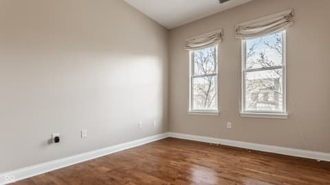 Photo of 355 E Ohio Street, Indianapolis, IN