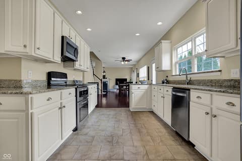 Photo of 11427 Burkwood Drive, Carmel, IN