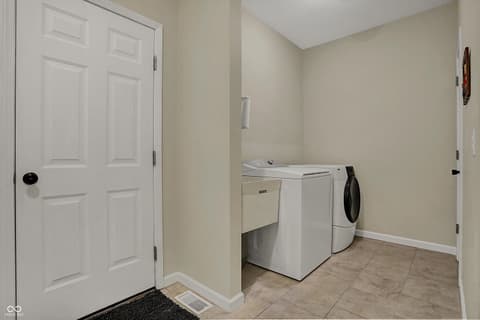 Photo of 11427 Burkwood Drive, Carmel, IN