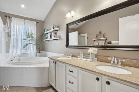 Bathroom at 17739 Willow Creek Way, Westfield, IN