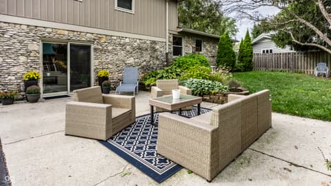 Photo of 4528 Brookshire Parkway, Carmel, IN