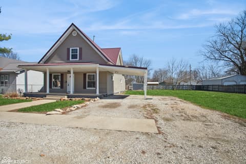 119 5th Street SE